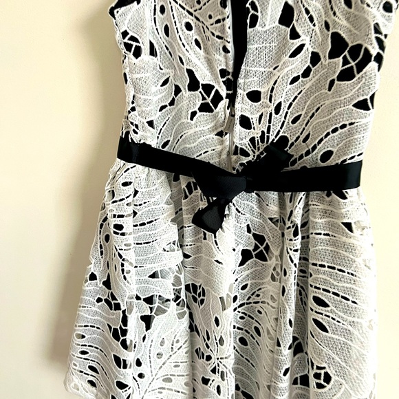 Girls dress size7 - Picture 6 of 7